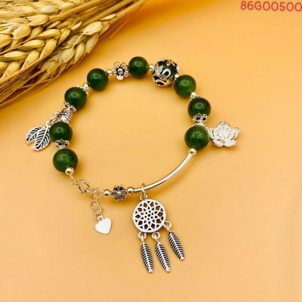 Vòng Ngọc Bích mix bạc  hợp với tất cả các mệnh