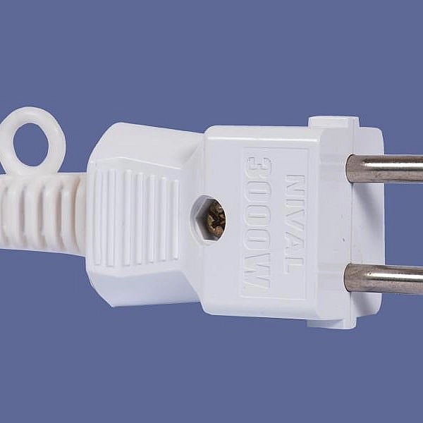 Phích cắm công nghiệp 3000w màu trắng Nival PN503