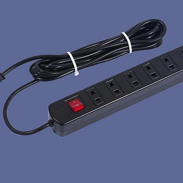 Ổ cắm chịu tải có dây 6 ổ cắm Nival N6T2,5C