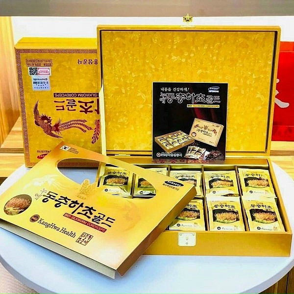 Đông trùng hạ thảo Kanghwa hộp gỗ vàng 60 gói