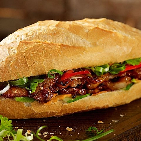 Bánh mì thịt nướng