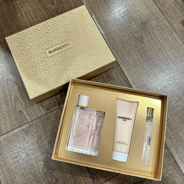 Burberry Set T2/2024
