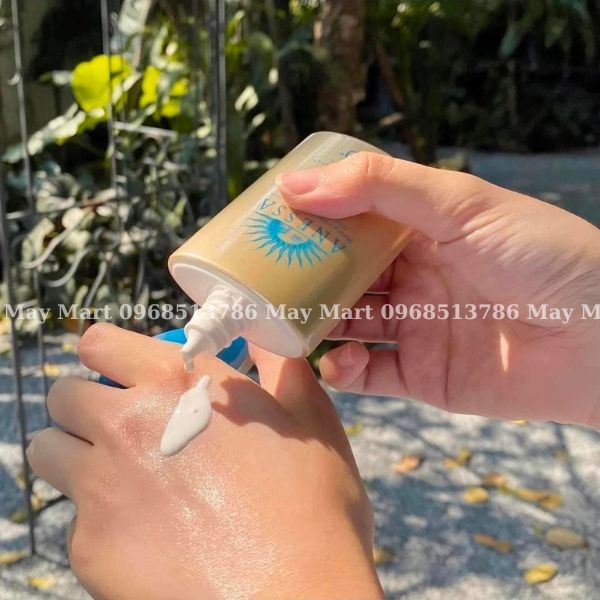 Sữa Chống Nắng Anessa Dưỡng Da Kiềm Dầu 60ml (Mẫu Mới)