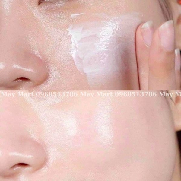 Kem Chống Nắng CLARINS SPF50/PA++++ Màu Hồng Rosy Glow Pink 50ml