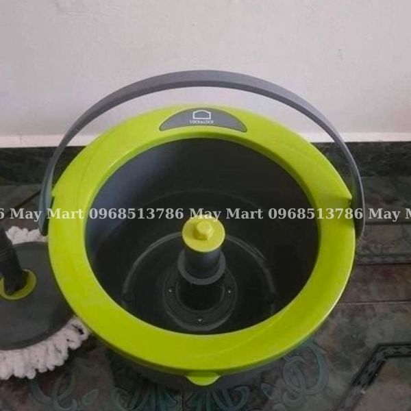 BỘ CHỔI LAU NHÀ XOAY TAY 360 LOCK&LOCK