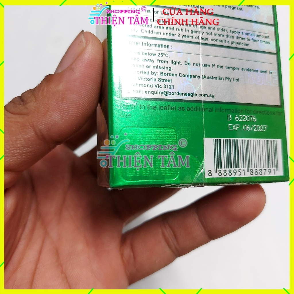 Thị trường Úc Dầu gió xanh Con Ó Eagle Brand Medicated Oil giảm nhức đầu, cảm cúm, đau lưng, viêm khớp